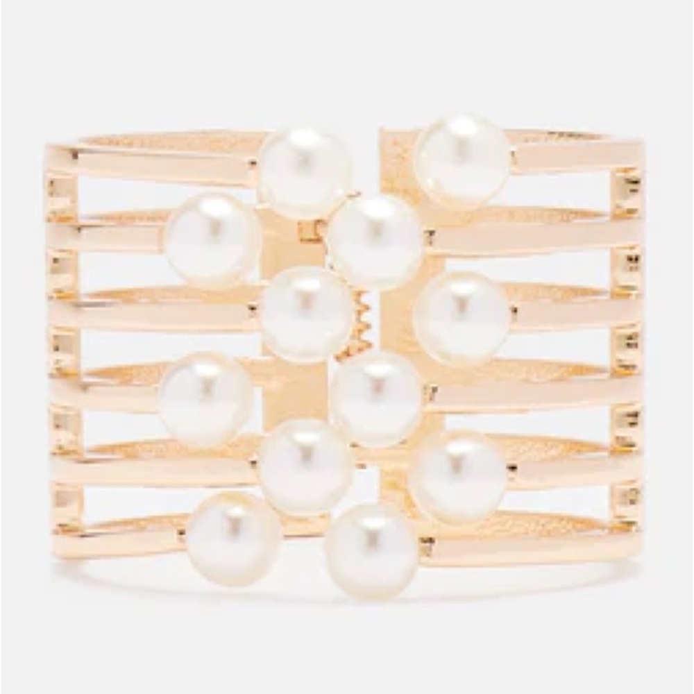 Stay Solid Cuff Bracelet - Gold
